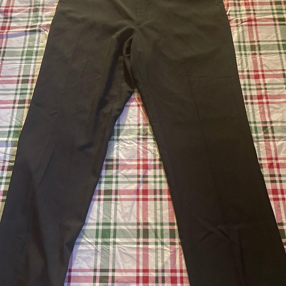 Men's Geoffrey Beene dress pants size 36x30 black